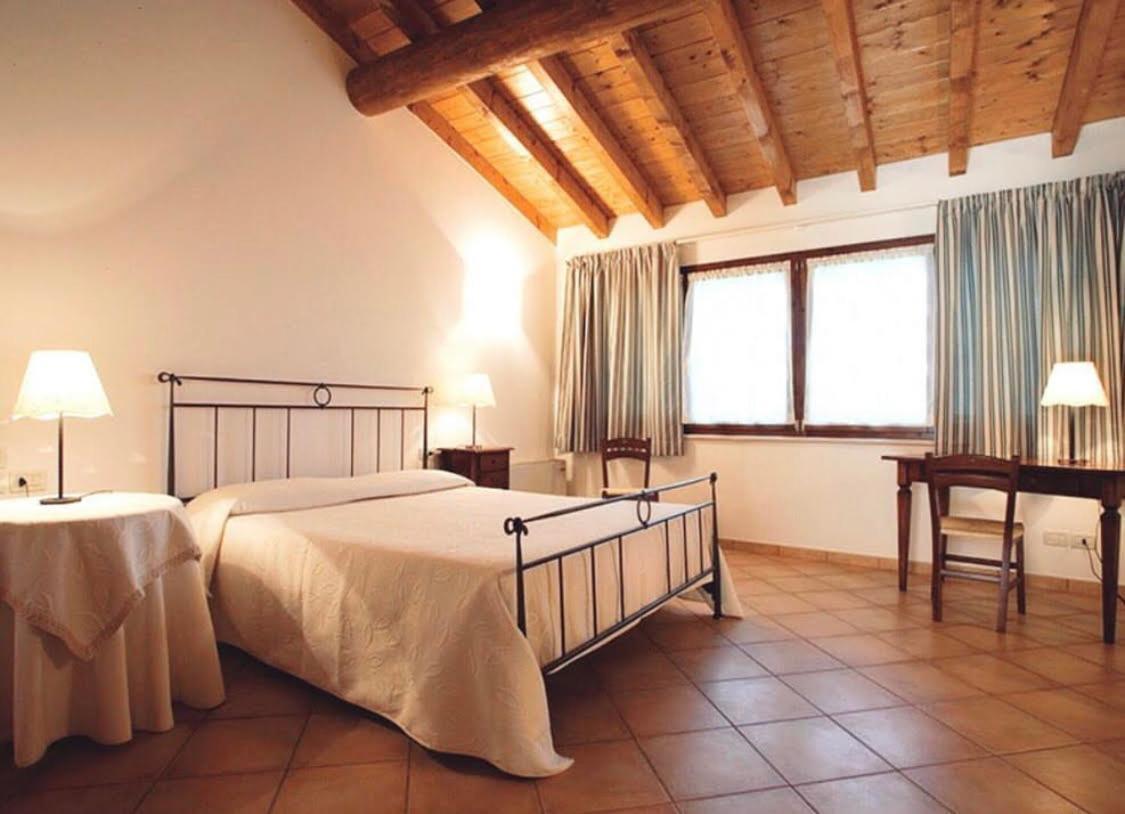 Agriturismo Bitturelli Понти Сул Минчо Екстериор снимка
